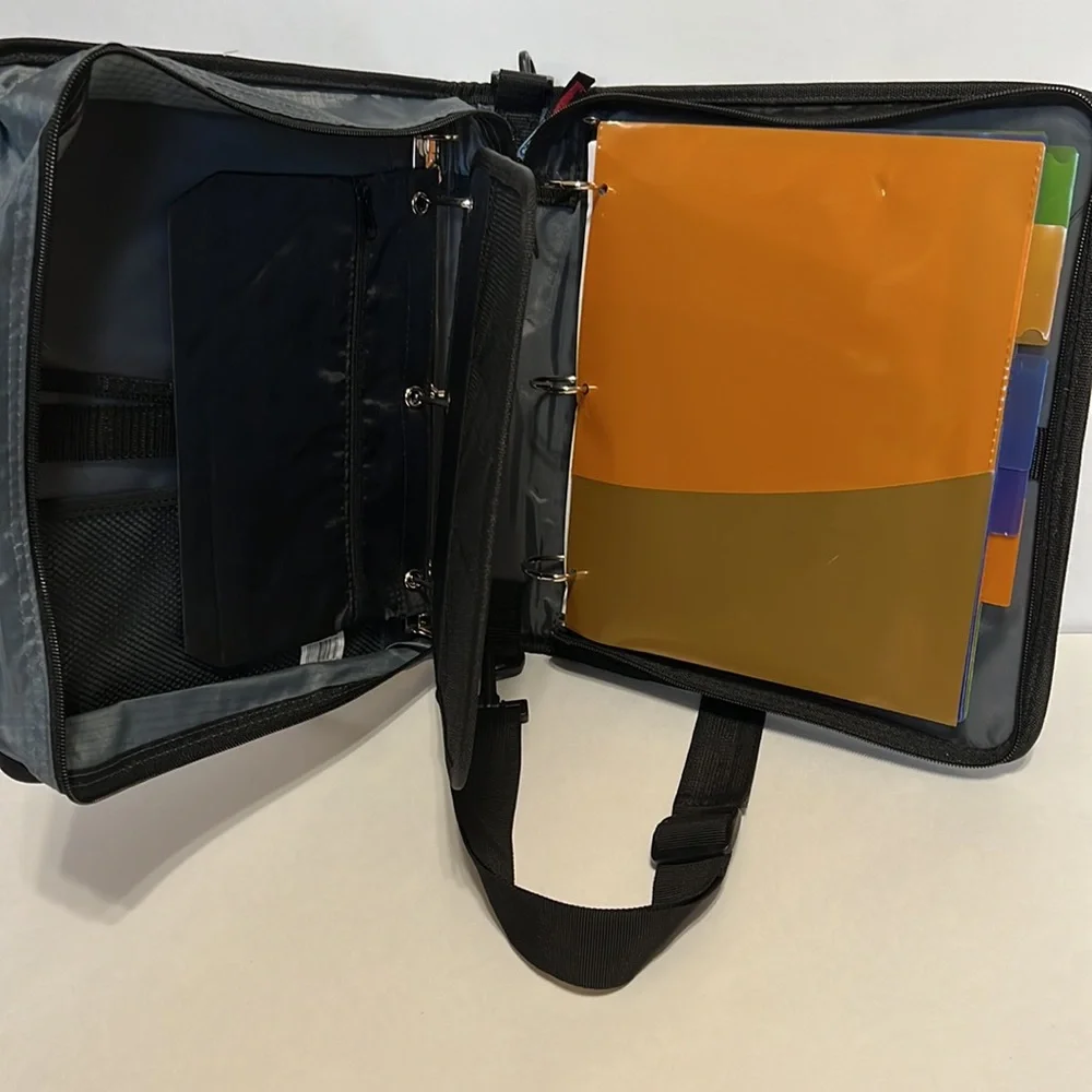 NEW Case-It The Dual Ring Zipper Binder with Shoulder Strap, Black and Gray